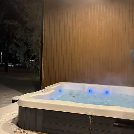 Arctic Glow- Private Aurora Jacuzzi And Sauna * Rovaniemi
