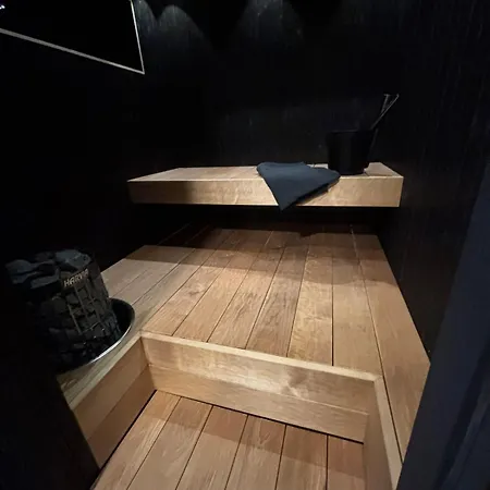 Arctic Glow- Private Aurora Jacuzzi And Sauna *