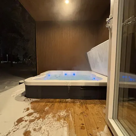 Villa Arctic Glow- Private Aurora Jacuzzi And Sauna *